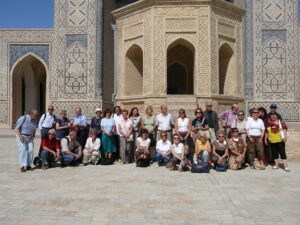 gruppo a Tashkent, in Uzbekistan a giugno 2007 ai piedi del terribile Tamerlano.